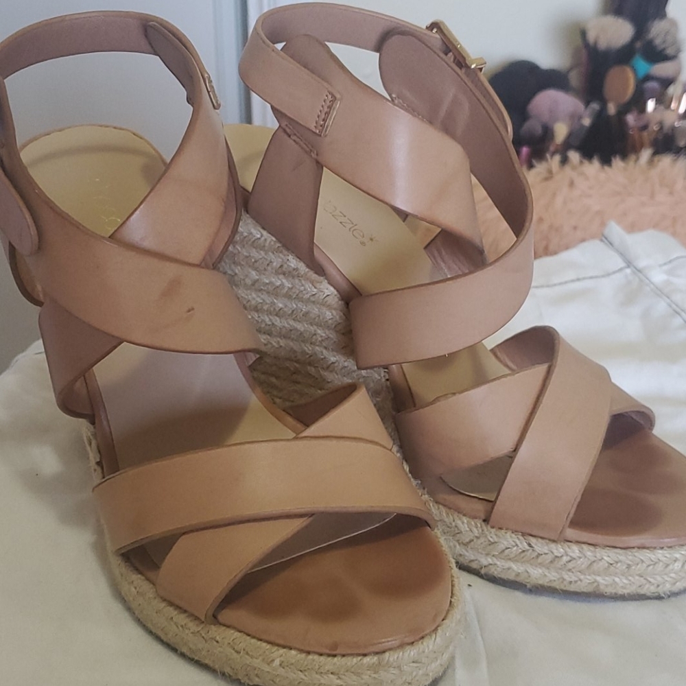 ShoeDazzle